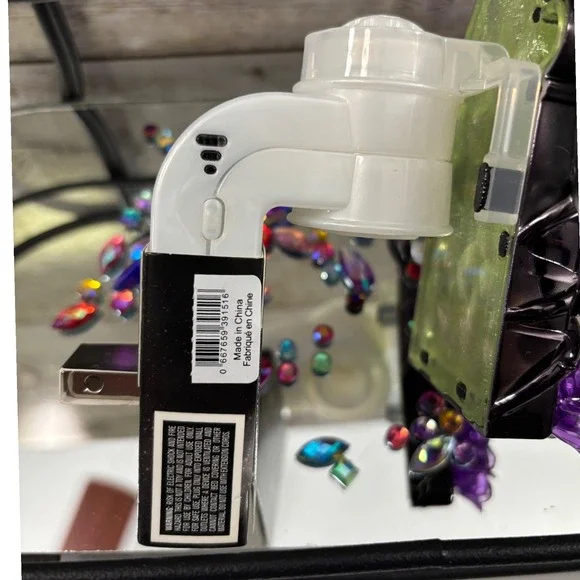 Bath & Body Works Villains Maleficent Raven Wallflowers Fragrance Plug NEW - Picture 7 of 8